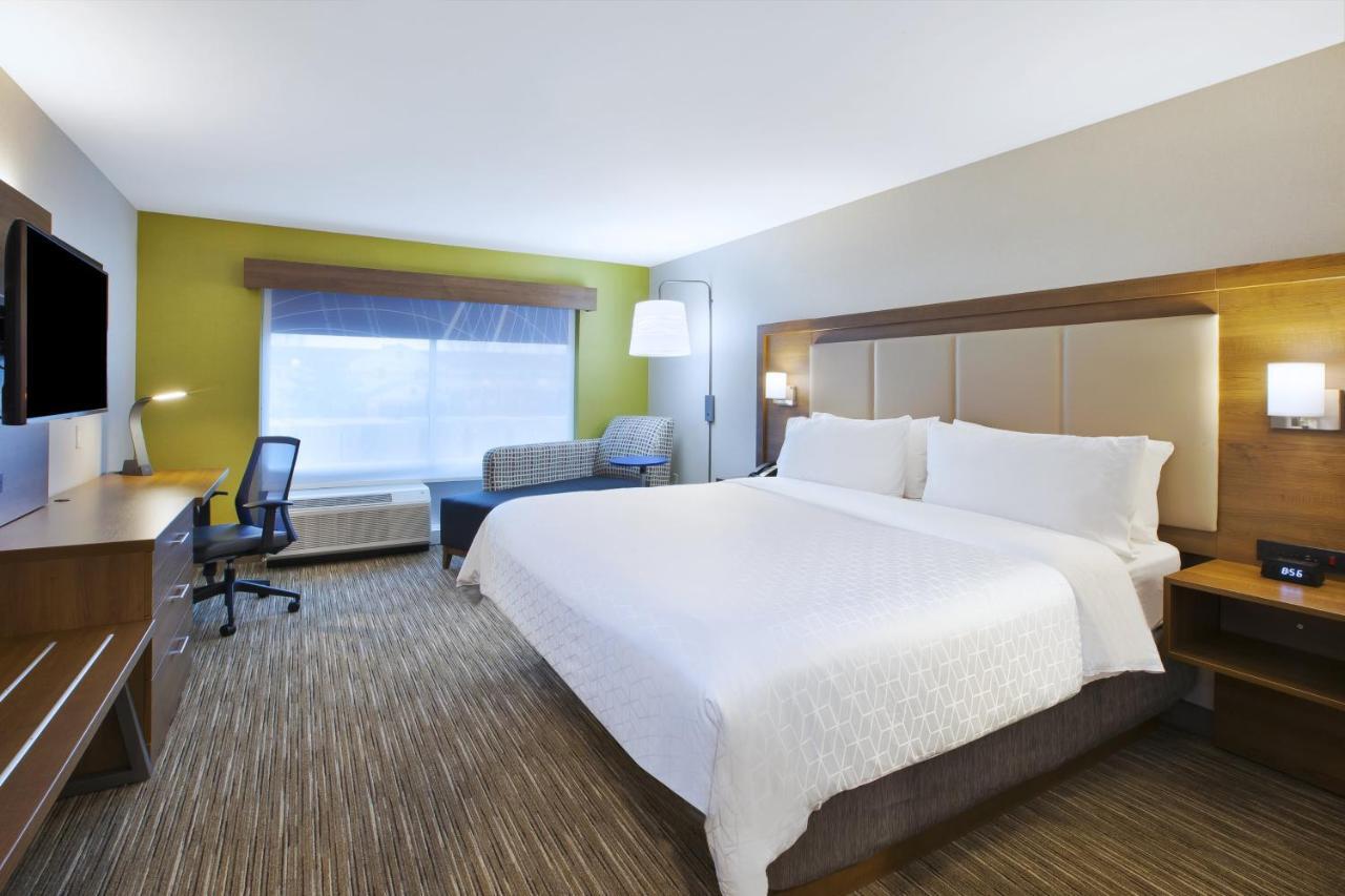 Holiday Inn Express & Suites Grand Rapids Airport North, An Ihg Hotel Exteriör bild